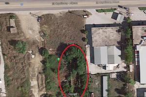 αεροφωτογραφία απο google maps επειδη καπως διακρινεται ολοκληρο,
γιατι η προσβαση ειναι πολυ δυσκολη λογω βατων