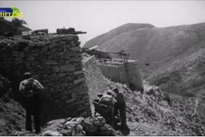 ΜΑΥΡΗ ΓΗ 1952-Σκηνοθεσία: Στέλιος Τατασόπουλος Σενάριο: Νίκος Σφυροέρας Φωτογραφία: Τζανής Αλιφέρης Μουσική σύνθεση: Γιώργος Καζάσογλου Εταιρία παραγωγής: Σπεκτ Φιλμ