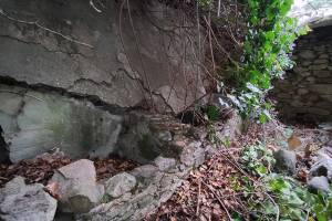 Κατάρρευση οροφής πάνω από τις "λίμπες" (φωτό Π.Αναματερός 20-12-2022)