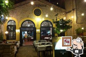 Πηγή : https://restaurantguru.com/Elpida-cafeneio-Ano-Symi#gallery