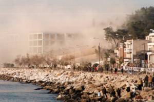 Η τελική πτώση Πηγή: φωτογραφικό αρχείο Κώστα Σταμούλη 03-05-2005