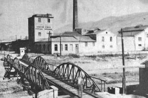 Εικ. 1. Το συγκρότημα της Ανώνυμης Γεωργικής Εταιρείας Σταματελάκη, περ. 1910. 
Πηγή: https://www.eleftheriaonline.gr/photo-video/item/56895-palio-ergostasio-stamatelaki