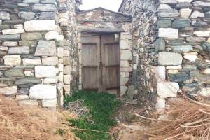 Μπροστινή δευτερεύουσα πόρτα προς σκάλα φόρτωσης, 
φωτο Ηρ.Φασουράκης , 03-02-2019