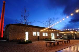 Πηγή: σελ του fb του FOUGARO: https://www.facebook.com/media/set/?set=a.188162570377636&type=3