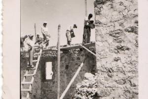 ΑΦΡΟΔΙΤΗ Ο.Ε.Β.Ε. Τάσος και Αλεξάνδρα Χαραλαμποπούλου. αρχές του 1950. Αρχείο Δία Χαραλαμπόπουλου