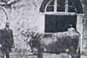 Το Βουστάσιο Χρυσάκη στην περιοχή Μακρυγιάννη. Πηγή: Ιωάννης Χρυσάκης (1852-1934), Ελληνικό Ευαγγελικό Αρχείο
