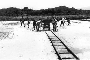 
Πηγή : The salt flats of Alykes

από το αρχείο του κου Rab Currie
