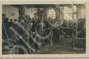 ΒΟΛΟΣ Μηχανουργείον Οίκου Παπαγεωργίου, με πολλούς εργάτες, 1929,  https://collectio.bid/listing/view/62bf2928bf04743e7199e697